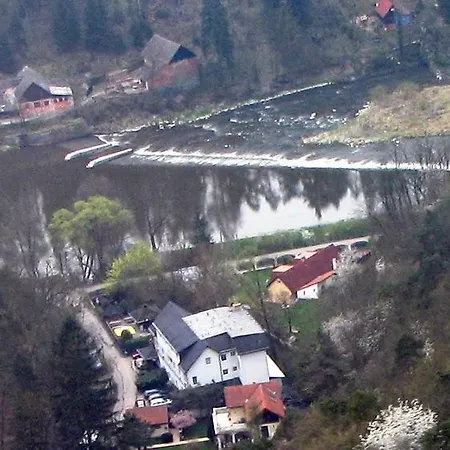 Tronicek 3* Jílové u Prahy